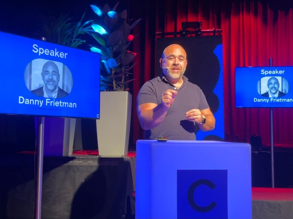 Danny Frietman moderator MC on stage 10